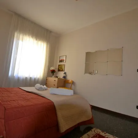 Apartment Magenta